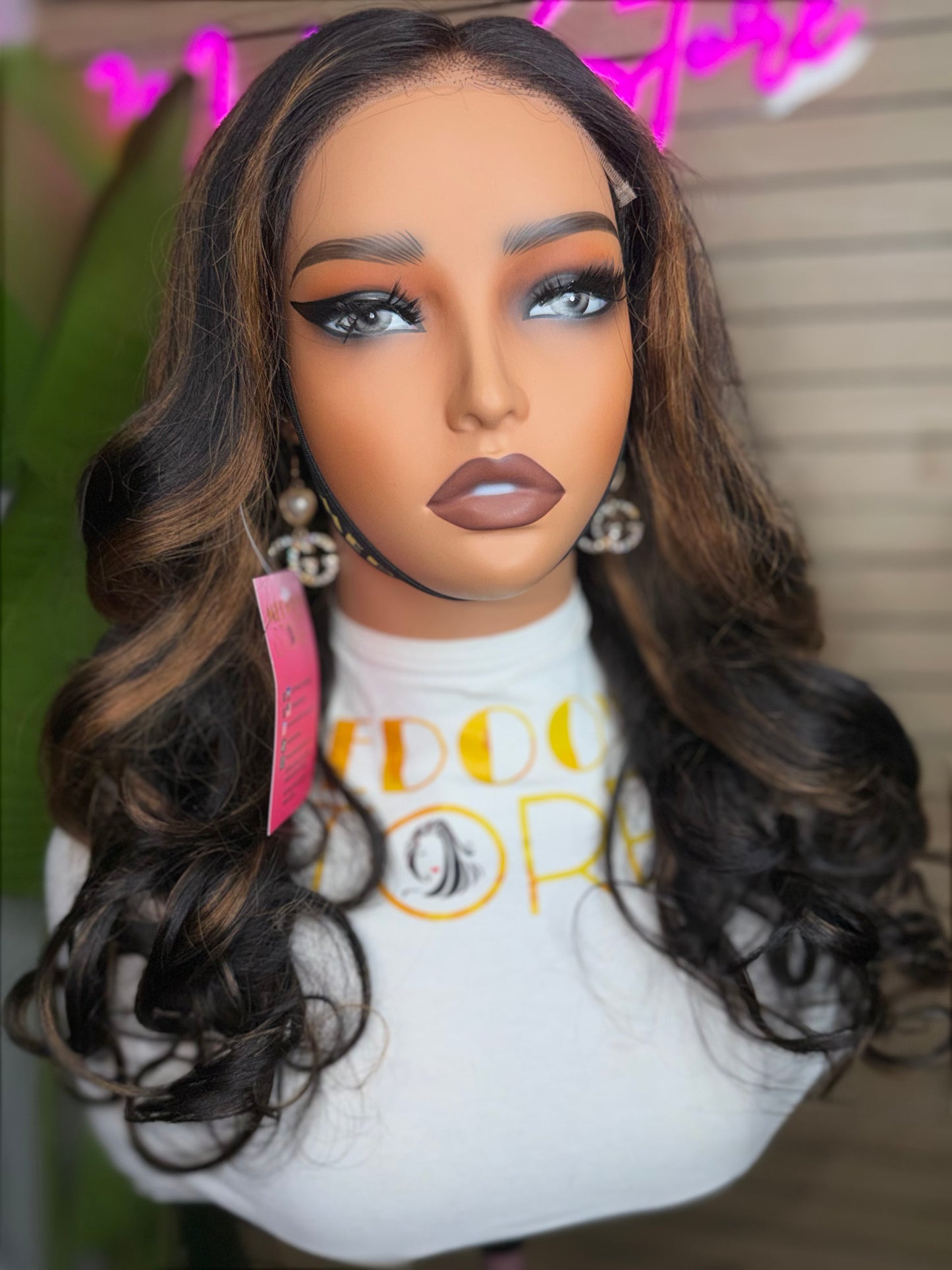 Wear and go wavy h-light wig 5*5