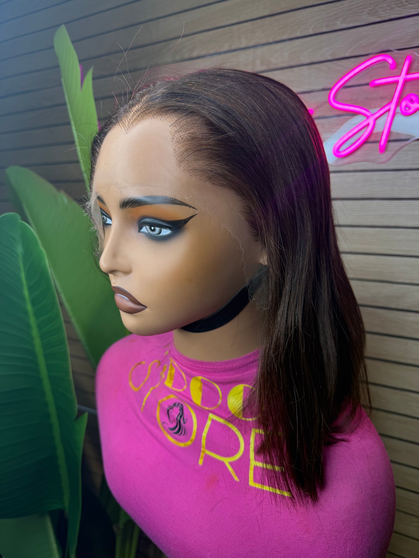 Straight bob HD lace M lagos hairline 13*4