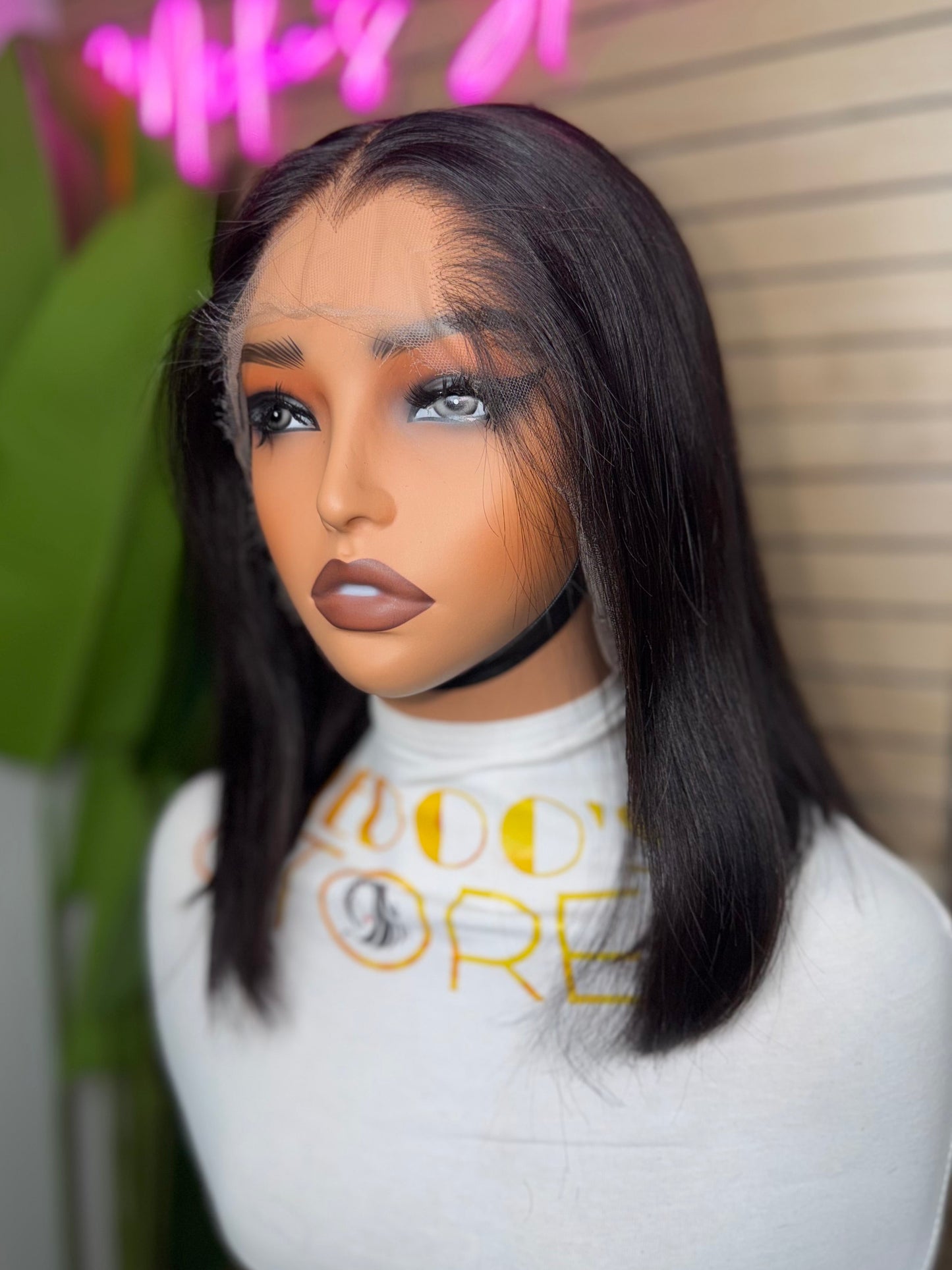 Straight bob HD lace M lagos hairline 13*4
