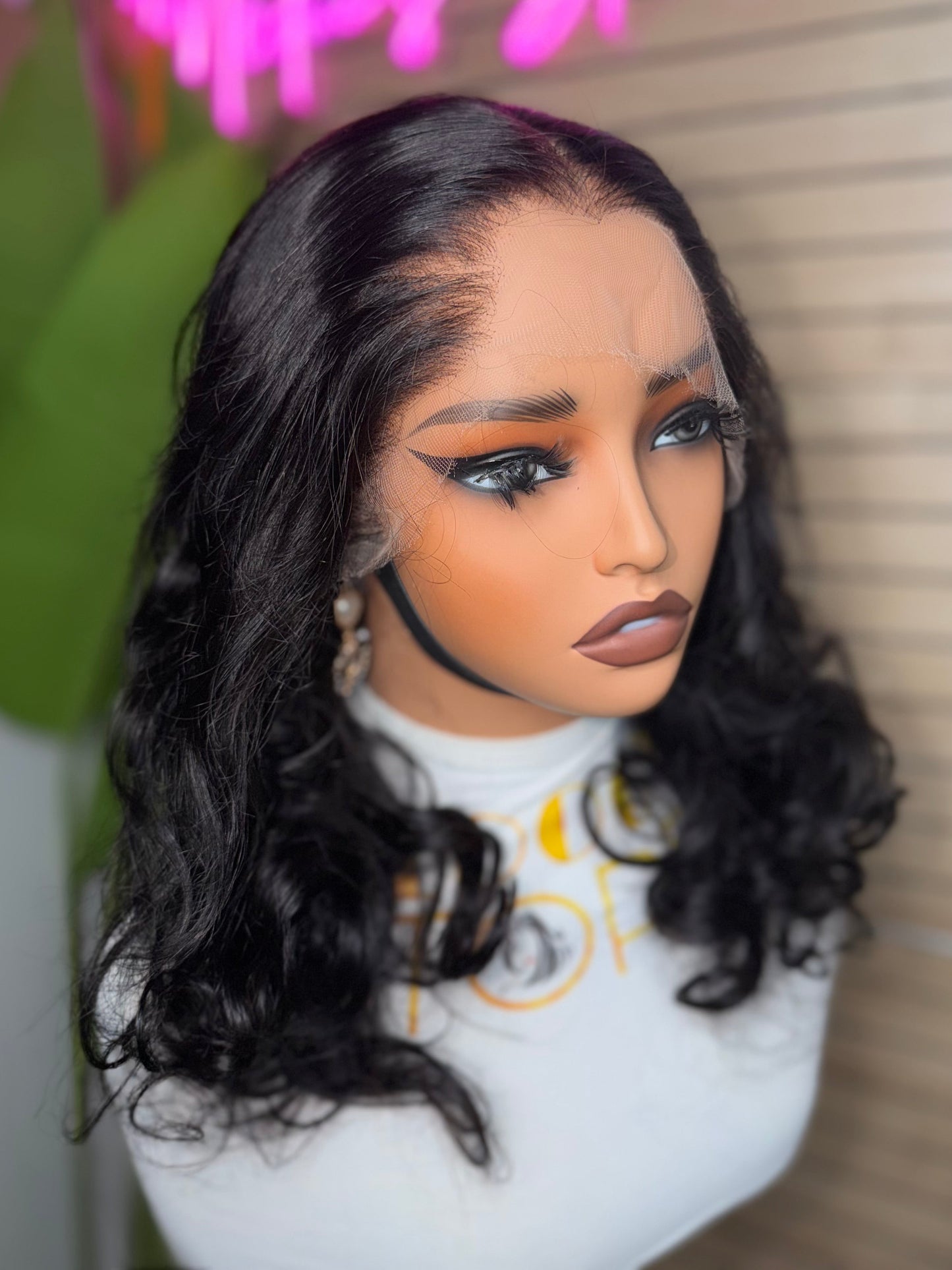 Wig 13X4 Wavy HD lace M lagos hairline