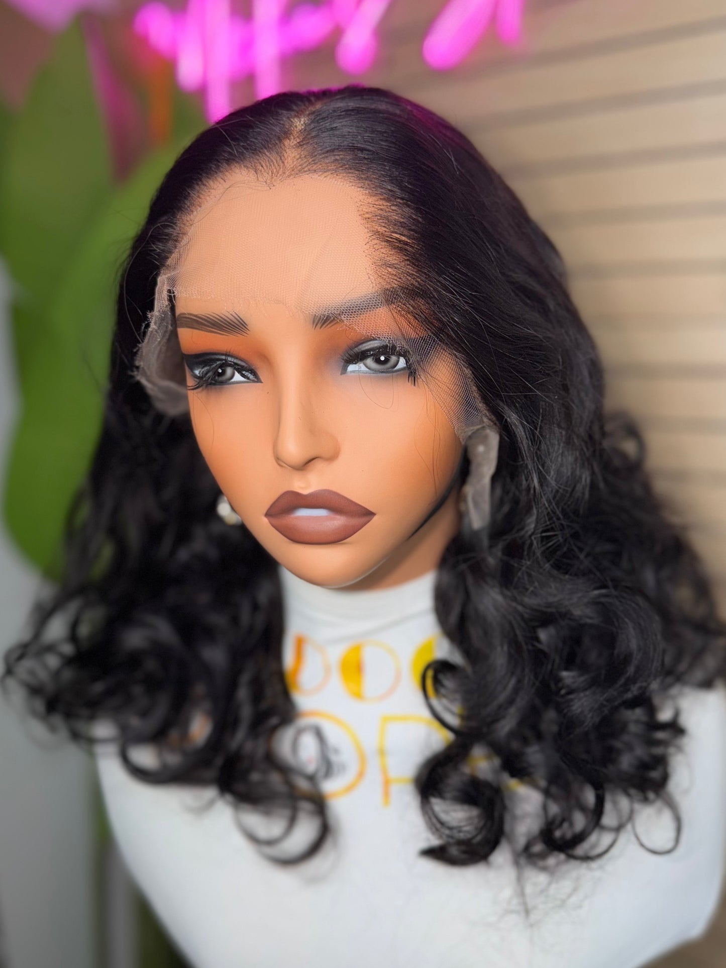 Wig 13X4 Wavy HD lace M lagos hairline